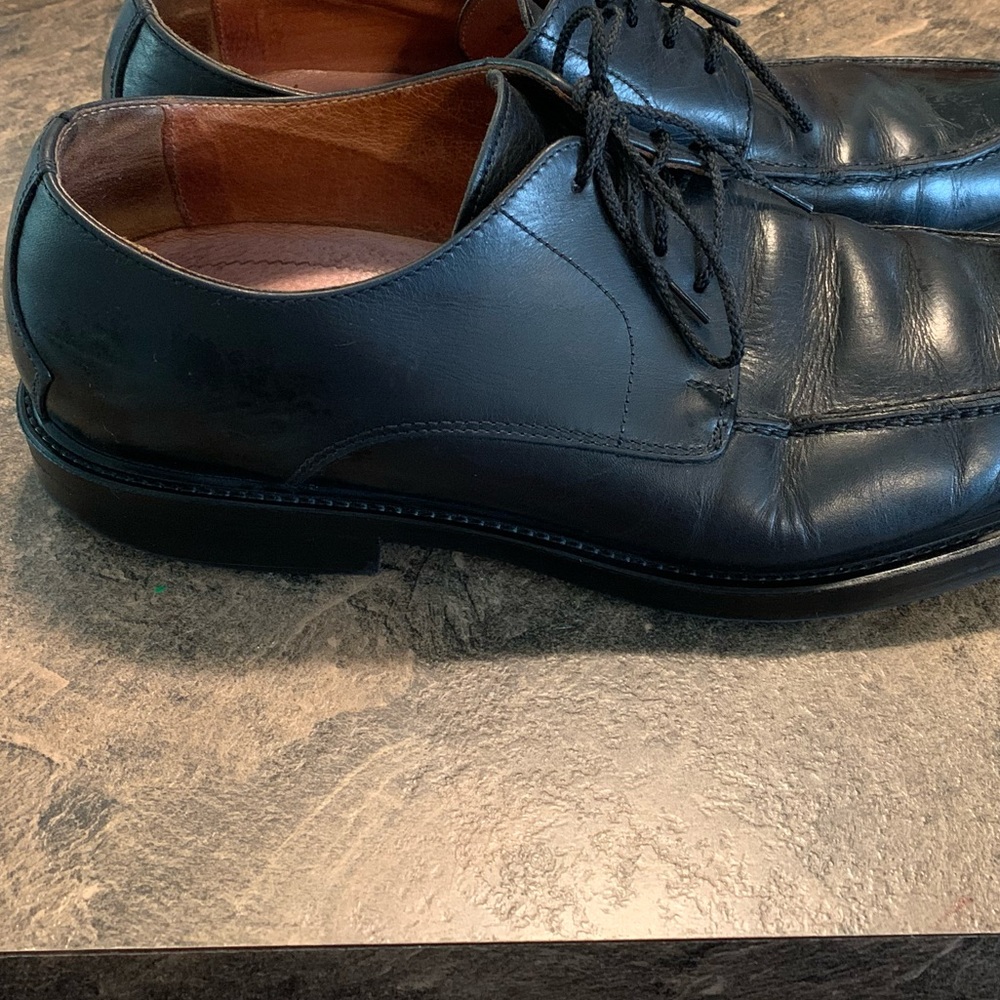 Johnston and Murphy black Oxfords - Picture 5 of 9